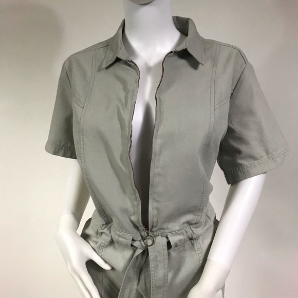 Short Sleeve Utility Coverall Romper Front Zip - Picture 7 of 8